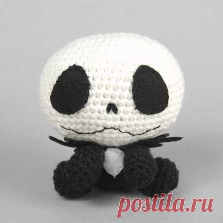 Jack Skellington Amigurumi A Jack Skellington amigurumi I made this past weekend. You can find him for sale on my Etsy shop!