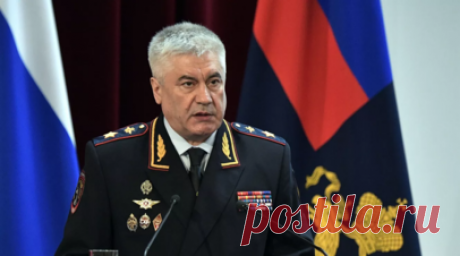 Глава МВД России Колокольцев встретился с Пашиняном. Министр внутренних дел России Владимир Колокольцев провёл встречу с премьер-министром Армении Николом Пашиняном, переговоры прошли в Ереване. Читать далее
