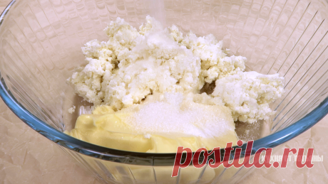 Сахарное творожное печенье: хрустящее снаружи и мягкое внутри (вкусное тесто из творога, можно использовать для разной выпечки)
Всем привет. Сегодня, у меня рецепт вкусной творожной выпечки, это сахарное печенье. По форме, оно напоминает сердечки или завитушки. За счет сахара, печенье получается хрустящим, а тесто из творога придает ему нежный вкус. Печенье готовится быстро и просто....
Читай дальше на сайте. Жми подробнее ➡
