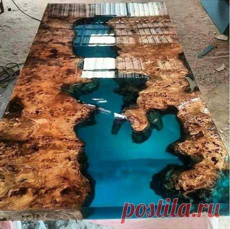 DIY: столики из дерева и эпоксидки
