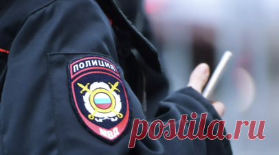 В Перми начали проверку после сообщения с угрозами в адрес школ и ТЦ. Министерство территориальной безопасности Пермского края заявило, что в Перми начали проверку после появления информации об угрозах в адрес школ и торговых центров города. Читать далее