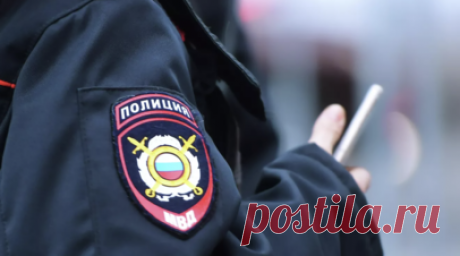 В Перми начали проверку после сообщения с угрозами в адрес школ и ТЦ. Министерство территориальной безопасности Пермского края заявило, что в Перми начали проверку после появления информации об угрозах в адрес школ и торговых центров города. Читать далее