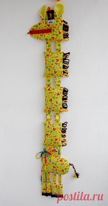 Когда заказы-повторы идут сплошным потоком, к сожалению, совсем не остаётся времени подумать, порисовать, придумать и сшить что-нибудь новен...