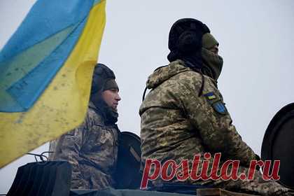 Украина стянула бронетехнику к линии разграничения в Донбассе. Вооруженные силы Украины (ВСУ) в обход договоренностей о перемирии стянули несколько бронемашин в поселок Новошкотовское, который расположен вблизи линии разграничения в Донбассе. Речь идет об одной боевой машине пехоты (БМП) и двух бронированных автомобилей разведки, сообщили в ЛНР.