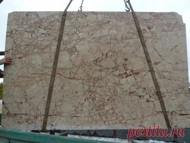 Новые поступления слэбов мрамора, гранита, травертина и оникса в Екатеринбурге, Москве, Волгограде
