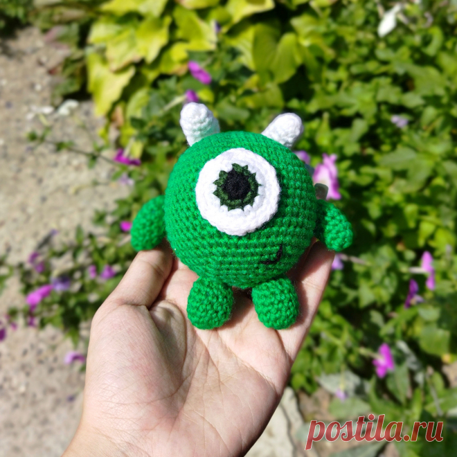 PDF Майк Вазовски крючком. FREE crochet pattern; Аmigurumi toy patterns. Амигуруми схемы и описания на русском. Вязаные игрушки и поделки своими руками #amimore - маленький монстр, милый монстрик, Корпорация монстров, Дисней.