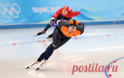 Нидерландский конькобежец Крол стал олимпийским чемпионом на дистанции 1 000 метров. Серебро завоевал канадец Лоран Дюбрёй, бронзу - норвежец Ховар Лорентсен