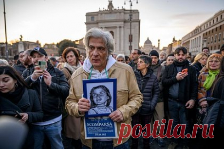 Ватикан нашел новые зацепки в деле об исчезнувшей 40 лет назад девочке. Ватикан завершил внутреннее расследование исчезновения девочки, произошедшего 40 лет назад. Документы, содержащие новые зацепки, будут впервые в истории переданы прокуратуре Рима. 15-летняя Эмануэла Орланди, дочь видного ватиканского чиновника, пропала в 1983 году, когда возвращалась домой с урока музыки.