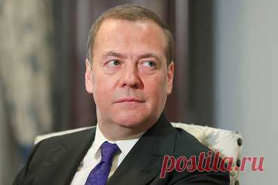 Медведев: в Европе пытаются мешать США в урегулировании на Украине. В это время Киев нанимает в ВСУ убийц из латиноамериканских наркококартелей, отметил зампред Совбеза РФ
