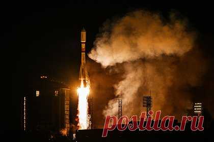 Летные испытания первого спутника системы «Сфера» завершили. Космический аппарат «Скиф-Д», который стал первым спутником системы «Сфера», завершил летные испытания, пишет газета «Сибирский спутник». За год работы на орбите оборудование спутника получило летную квалификацию. На сеансах связи удалось достичь скорости передачи данных через «Скиф-Д» 6,5 мегабита в секунду.