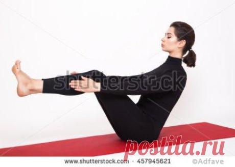 10 поз йоги, чтобы помочь потерять жир на животе — FunnyReps