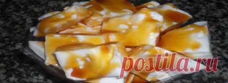 СНЕЖКИ С ФРУКТОВОЙ ПОДЛИВКОЙ