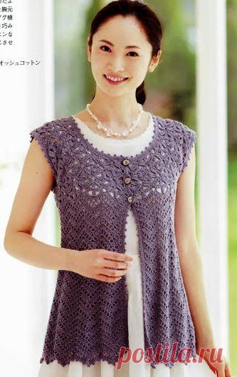 Летний жилет с кокеткой.