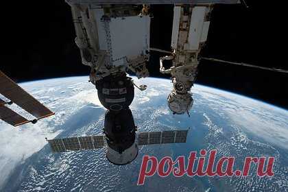 Российские «Союзы» не пустят на РОС. Пилотируемые космические космические корабли «Союз» не пустят на перспективную Российскую орбитальную станцию. Об этом сообщил журналистам заместитель генерального конструктора Ракетно-космической корпорации «Энергия», главный конструктор РОС Владимир Кожевников.
