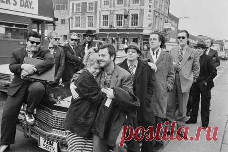 «Хагрид будет всегда». Каким был Робби Колтрейн. На 73-м году жизни скончался шотландский актер Робби Колтрейн, наиболее известный по роли Хагрида в серии фильмов про Гарри Поттера. В 2016 году у него диагностировали остеоартрит, с 2019 года он оказался прикован к инвалидному креслу. Главные этапы творческого пути Колтрейна — в фотогалерее РБК.