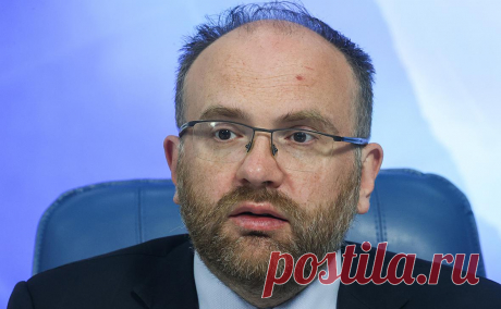 РПЦ поддержала белгородскую епархию в споре о молитвах для защиты от атак. В отсутствии «молитвенного ажиотажа» белгородцев упрекнул протоиерей Андрей Ткачев. В местной епархии заявили, что тем самым он будто возложил вину за обстрелы на самих жителей региона, что некорректно. В РПЦ поддержали епархию