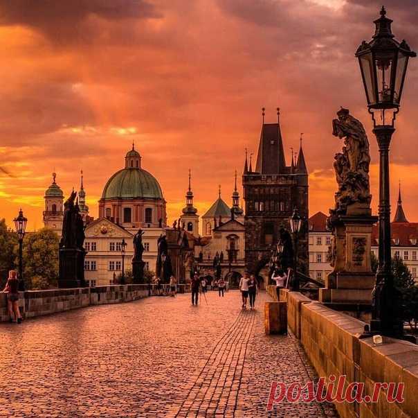 Карлов мост на закате, Прага
