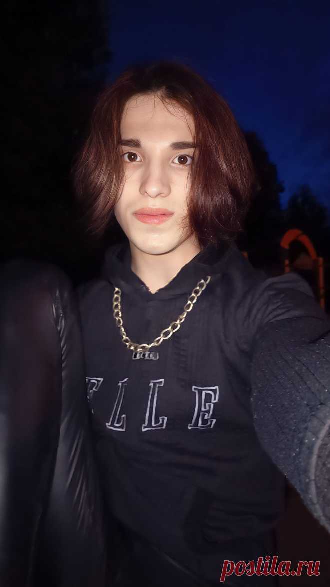 Slava Volk Певец