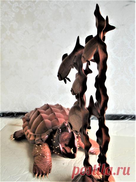 Грифовая черепаха. Дерево - альгоробо (Аргентина). Максимальный размер черепахи 70 см. Находится в коллекции автора. Выставлена на продажу. Цена 400000 руб.