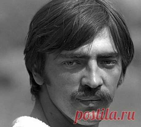 Почему Боярский не снимает шляпу? Разоблачение