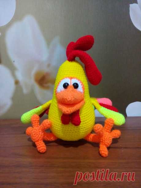 PDF Петушок. FREE amigurumi crochet pattern. Бесплатный мастер-класс, схема и описание для вязания амигуруми крючком. Игрушки своими руками! Петух, rooster, chicken, cockerel, gallo, polla, pau, galo, coq, hahn, लड़ाका, horoz, コック, kogut. #амигуруми #amigurumi #amigurumidoll #amigurumipattern #freepattern #freecrochetpatterns #crochetpattern #crochetdoll #crochettutorial #patternsforcrochet #вязание #вязаниекрючком #handmadedoll #рукоделие #ручнаяработа #pattern #tutorial #häkeln #amigurumis