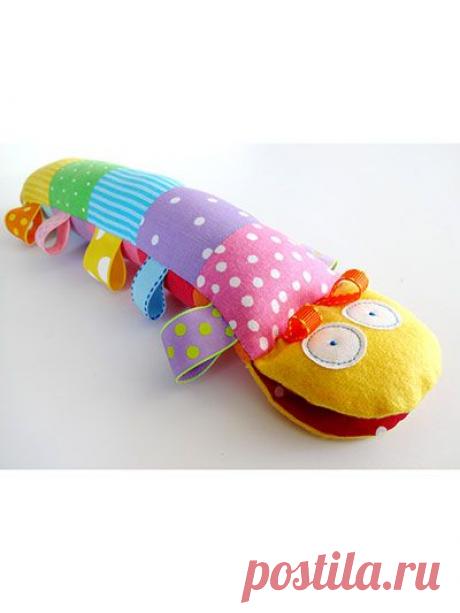 Энни e-PatternsCentral.com - Гусеница добряк с лентами