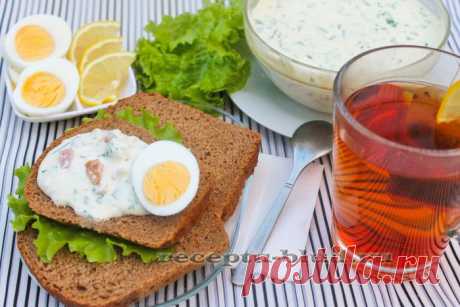 Плавленый сыр с ветчиной и зеленью