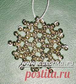 Елочное украшение из бисера "Снежинка" - дети и рукоделие