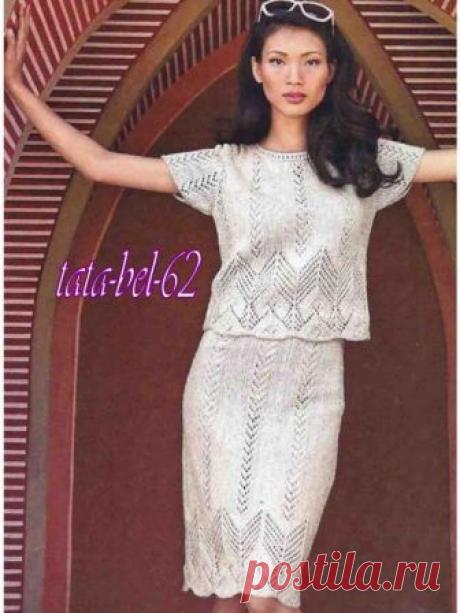 Вязаный костюм Размеры: 36/38 (44/46)&nbsp; Вам потребуется:  - для пуловера 300 (400) г пряжи типа "Linarte" от LANA GROSSA и для юбки 350 (450) г пряжи бежевого цвета Fb45 (40 % вискоза, 30 % хлопок, 20% лен, 10% полиамид, 125 м/50 г);  - прямые спицы № 3,5 и 4,