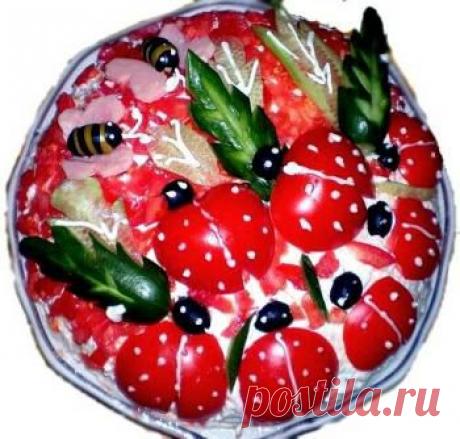 Салат с курицей, сыром и маринованными грибами Мокшанский - праздничные рецепты с фото на e-salat.ru