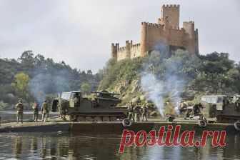 Замки Португалии:Алморол(Castelo de Almourol)