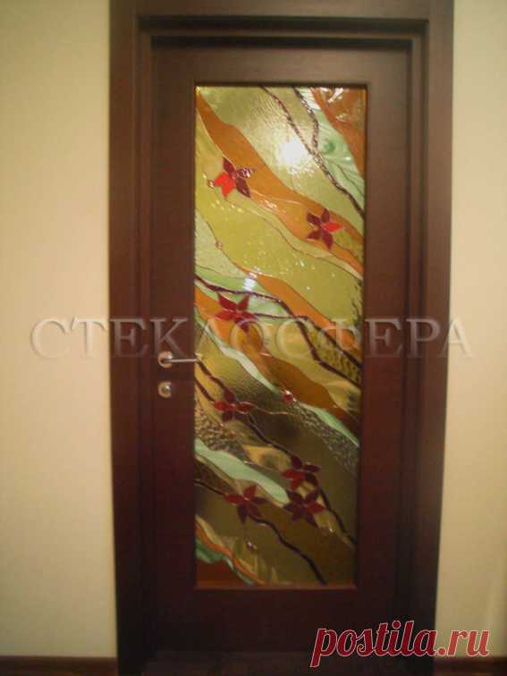 Двери как произведение искусства-резьба,витражи, ковка