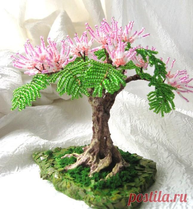 АЛЬБИЦИЯ ИЗ БИСЕРА

Альбиция  — род тропических деревьев и кустарников семейства Бобовые. Для растений характерны шаровидные соцветия, цветки которых имеют очень длинные тычинки.Альбицию часто называют «мимозой» - дерево с необычными, привлекательными, ароматными цветками-помпонами и интересной листвой, похожей на папоротник.

Потребуется:

Бисер розовый, персиковый, белый, зеленый; проволока, гипс, клей ПВА, скорлупа яиц, салфетка бумажная, краски акриловые, лак.

Изготов...