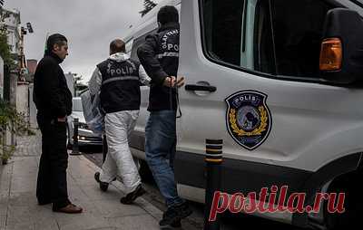 В Турции задержали 56 человек за обман в соцсетях на фоне землетрясения. Полиция инициировала блокировку 41 фишингового сайта, через которые злоумышленники выманивали деньги у граждан, желающих помочь пострадавшим
