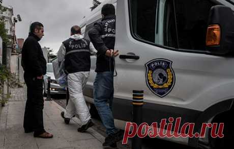В Турции задержали 56 человек за обман в соцсетях на фоне землетрясения. Полиция инициировала блокировку 41 фишингового сайта, через которые злоумышленники выманивали деньги у граждан, желающих помочь пострадавшим