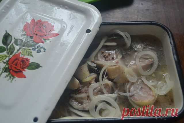 Скумбрия пряного посола рецепт пошаговый http://ligakulinarov.ru/r/skumbriya_pryanogo_posola_2249