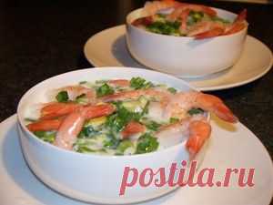 Холодный  суп с креветками.