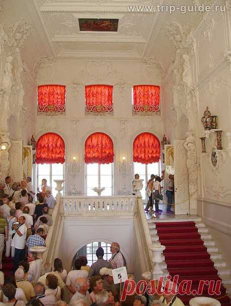 Парадная лестница в Екатерининском дворце