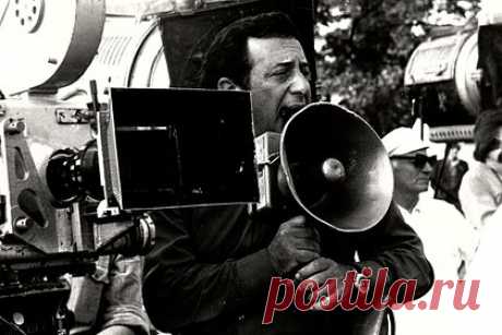 Умер советский и российский режиссер оперных фильмов. Советский и российский режиссер театра и кино Владимир Гориккер умер в возрасте 96 лет. Горрикер, в 1953 году с отличием закончивший режиссерский факультет ГИТИСа, проработал около 25 лет в штате киностудии имени Горького. В своих фильмах режиссер совмещал оперное искусство и игровое кино.