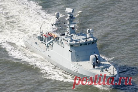 В США нашли предлог для движения конвоев НАТО в Черном море. Конвои военных кораблей НАТО могут сопровождать суда с украинским зерном в Черном море после выхода России из зерновой сделки, считает адмирал ВМС США в отставке Джеймс Ставридис, бывший верховный главнокомандующий Объединенными вооруженными силами НАТО в Европе.