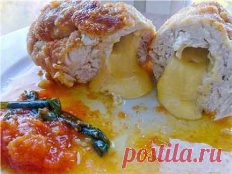​Нескучная грудка (куриная грудка с сыром в сухарях)