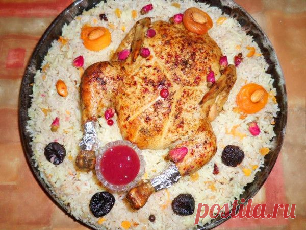 Фаршированная курица Бхарат с пикантным рисом и соусом из бутонов  и гибискуса - рецепт с фото - как приготовить - ингредиенты, состав, время приготовления - Леди Mail.Ru