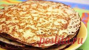 10 ПРОСТЫХ И ВКУСНЫХ РЕЦЕПТОВ БЛИНОВ
 
1. Тонкие блины
 
ИНГРЕДИЕНТЫ:
● Яйцо куриное 1 штука
● Мука пшеничная 350 г
● Вода 500 мл
● Сахар по вкусу
● Соль по вкусу
● Масло растительное по вкусу
 
ПРИГОТОВЛЕНИЕ:
Яйцо взбить с водой, добавить соль и сахар по вкусу, затем — муку до достижения нужной консистенции, влить масло и жарить.
 
2. Хоткейки (американские блинчики)
 
ИНГРЕДИЕНТЫ:
● Яйцо куриное 1 штука
● Молоко 100 мл
● Мука пшеничная 5 столовых ложек
● Разрыхлитель 1 чайная л