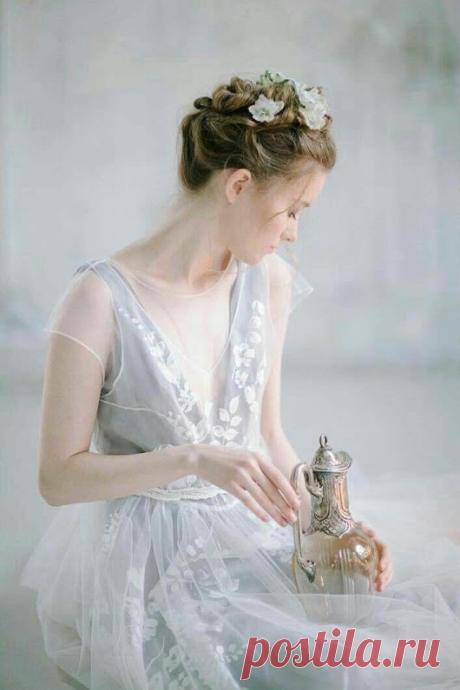 ✰❊º°"¨❃ To find peace, sometimes you have to be
willing to lose your connection with the people, places and things that
create all the noise in your life ✰❊º°"¨❃
