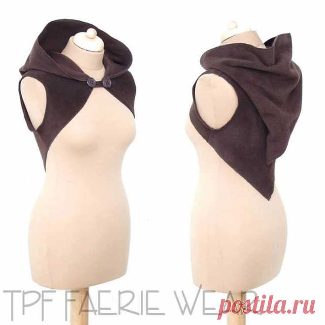 Plain Fleece 'Korrigan' Shrug Concise pixie от tpffaeriewear