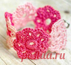 Вязаный крючком браслет своими руками по схеме для начинающих | Уроки вязания крючком и спицами для начинающих бесплатно, модели, схемы и описания с фото