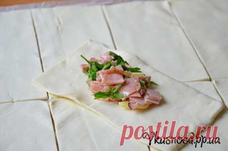 Вкусноед — Слойки с ветчиной и сыром