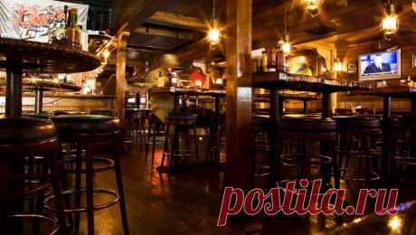 В Карелии силовики разогнали закрытую ЛГБТ-вечеринку. Жительница Петрозаводска организовала ЛГБТ-вечеринку &quot;для своих&quot;, которую сорвали силовики. Об этом сообщает портал &quot;Карелия.Ньюс&quot;. Недавно сотрудники УФСБ и Росгвардии проникли на закрытое мероприятие в ночном клубе ...