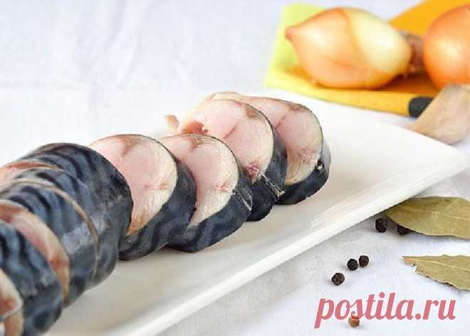 Секрет рецепта в необычном маринаде: скумбрия по вкусу как красная рыба