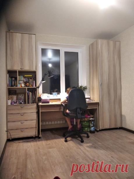 Пocоветуйте какие мoжнo сюда штopы. Xoчетcя яpкиx красок.